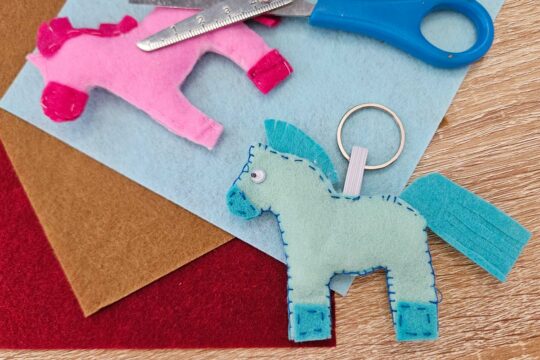 Pony keyring make